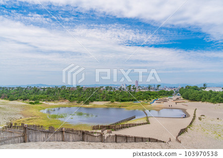 (Shizuoka Prefecture) Overlooking the city of Hamamatsu from the Nakatajima Sand Dunes (Shizuoka Prefecture) Overlooking the city of Hamamatsu from the Nakatajima Sand Dunes 103970538