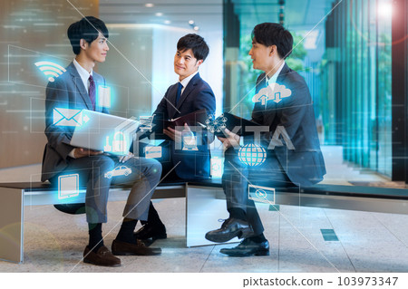 Businessman working in the office shooting cooperation "LINK FOREST" 103973347