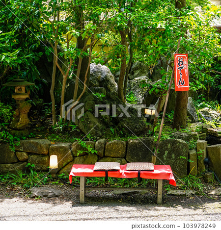 Floor stools along the approach to Jindaiji Temple (Chofu City, Tokyo) Floor stools along the approach to Jindaiji Temple (Chofu City, Tokyo) 103978249