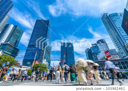 日本後電暈的東京城市景觀! .澀谷6棟建築,迎接充滿希望的明天……盛夏般的陽光,全面摘口罩! = 6 月 7 日 日本後電暈的東京城市景觀! .澀谷6棟建築,迎接充滿希望的明天……盛夏般的陽光,全面摘口罩! = 6 月 7 日 103981461