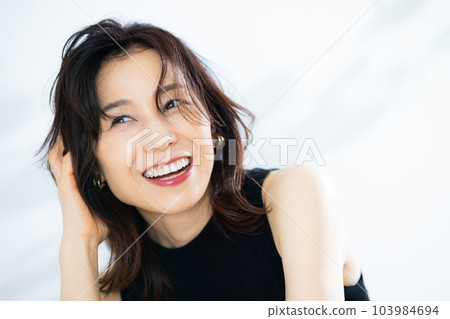 50歲的女性 103984694