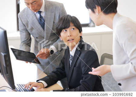 Businessman whose face is busy _1 Businessman whose face is busy _1 103991692