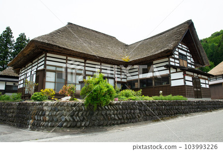 Maezawa Village歌曲作者 103993226