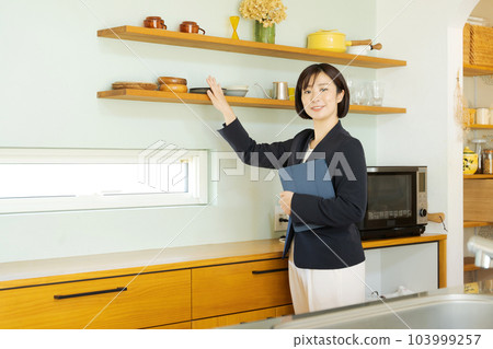 介紹廚房的女人 介紹廚房的女人 103999257
