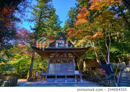 埼玉縣長瀞町寶登山神社內的神樂殿 埼玉縣長瀞町寶登山神社內的神樂殿 104004505