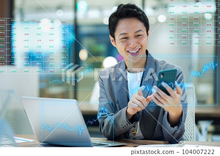 Engineer working in the office Photography cooperation: WEEK Shiba Daimon Sun Frontier Fudosan 104007222