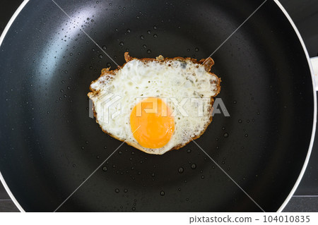 Fried egg 104010835