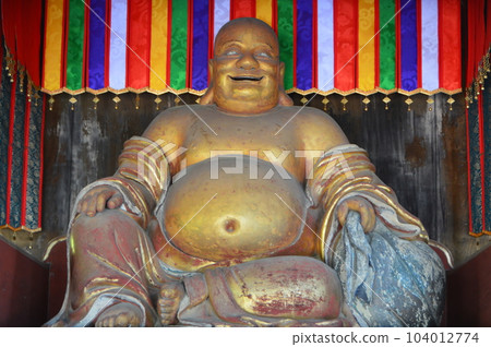 Seated statue of Maitreya Bodhisattva (Hotei) Seated statue of Maitreya Bodhisattva (Hotei) 104012774