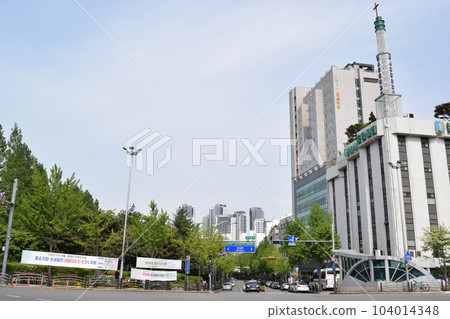 Seoul, South Korea: A town with a church (Gangnam-gu, Gaepo-dong) 104014348