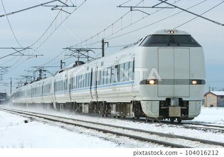 北陸本線 Mikawa-Kaga Kasama JR West 683 系列 R12+T32+T25 編隊(京都) Thunderbird 北陸本線 Mikawa-Kaga Kasama JR West 683 系列 R12+T32+T25 編隊(京都) Thunderbird 104016212