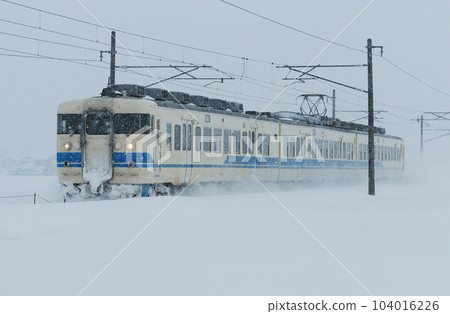 Hokuriku Main Line Fukuoka-Isurugi JR West 413 series B07 formation (Kanazawa) 104016226