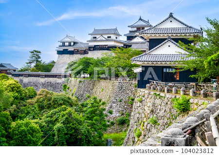 Ehime Matsuyama Castle - Stone walls and castle towers with folding screens - 104023812