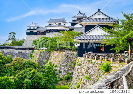 Ehime Matsuyama Castle - Stone walls and castle towers with folding screens - 104023813