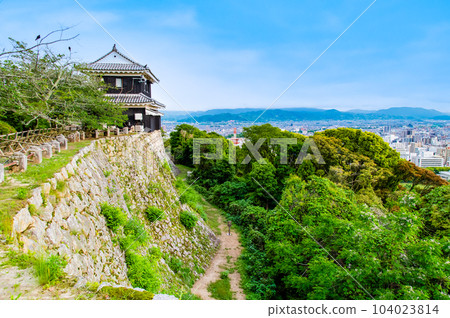Ehime Matsuyama Castle - Taiko Yagura and Matsuyama City - 104023814