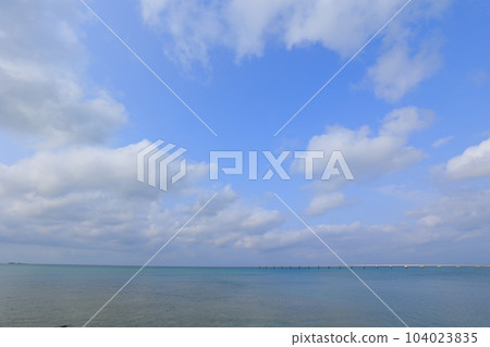 沖繩的碧海藍天白雲 沖繩的碧海藍天白雲 104023835