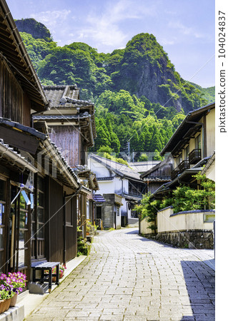 The Village of Secret Kilns: The Townscape of Okawachiyama (Imari City, Saga Prefecture) 104024837