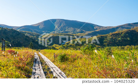 栗駒山秋季登山（Ubanuma路線） 104025320