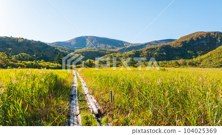 Kurikoma Mountain Climbing in Autumn (Ubanuma Course) 104025369