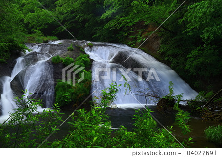 Kamabuchi waterfall in the summer 104027691
