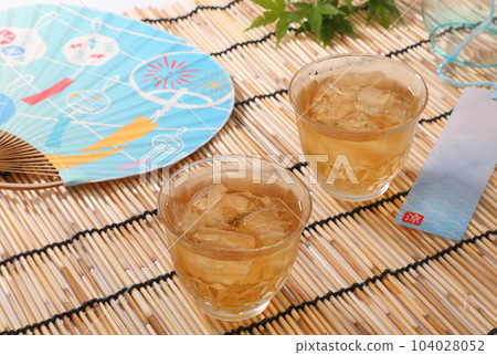 well-chilled barley tea well-chilled barley tea 104028052