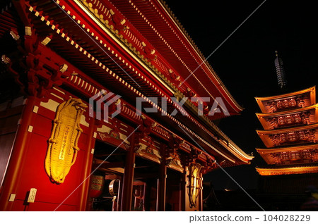 淺草寺旁邊和五層塔夜景點亮 104028229