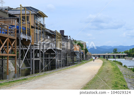 京都市四條大橋西區 104029324