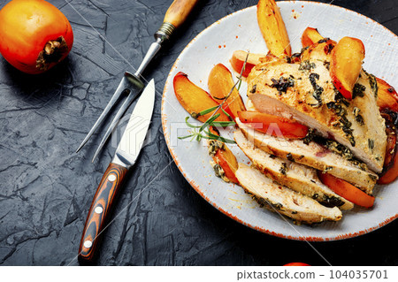 Chicken meat cooked with persimmon. 104035701