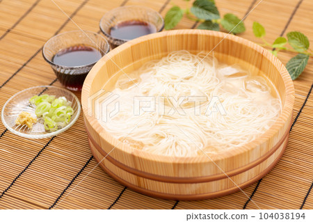 麺 麺 104038194