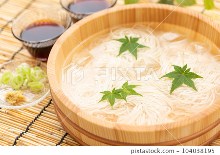 麺 麺 104038195