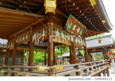 Go'o Shrine,腿、嫩葉和新鮮綠色植物的守護神 Go'o Shrine,腿、嫩葉和新鮮綠色植物的守護神 104049111