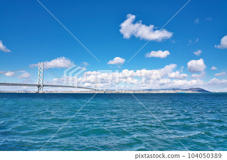 [Akashi Kaikyo Bridge (from Awaji Island towards Kobe)] Location: Iwaya, Awaji City, Hyogo Prefecture 104050389
