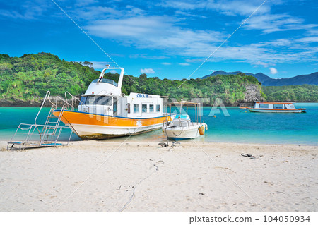 [Ishigaki Island Kabira Bay] Kabira Park, Kabira, Ishigaki City, Okinawa Prefecture 104050934