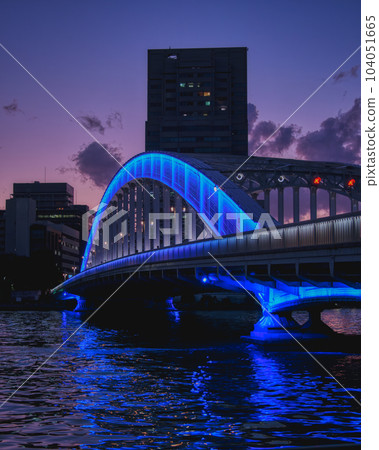 Eitai Bridge at dusk (vertical composition) Eitai Bridge at dusk (vertical composition) 104051665