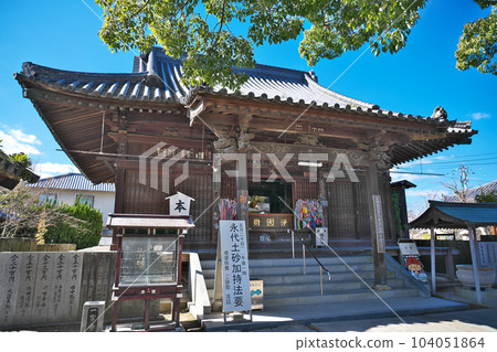 [Ichinomiya Temple] (Shikoku Sacred Site No. 83 Fudasho) Ichinomiya Town, Takamatsu City, Kagawa Prefecture 104051864