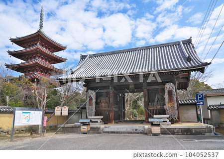 [Shidoji Temple] (Shikoku Sacred Site No. 86 Temple) Shido, Sanuki City, Kagawa Prefecture 104052537