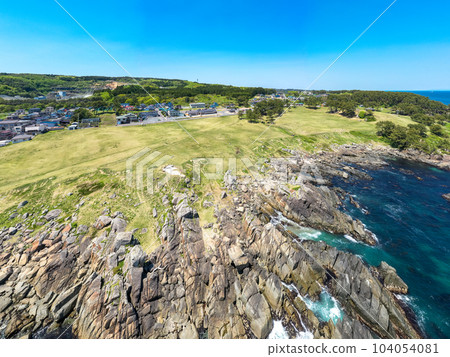 "Aomori Prefecture" Shooting the Tanesashi Coast from the sea side with a drone 104054081