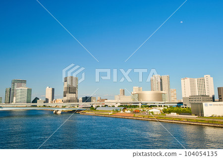 Scenery of LaLaport Toyosu high-rise condominium seen from Toyosu Ohashi Scenery of LaLaport Toyosu high-rise condominium seen from Toyosu Ohashi 104054135