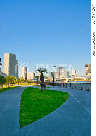 View of commercial facilities and high-rise condominiums from Harumi Rinkai Park 104054264