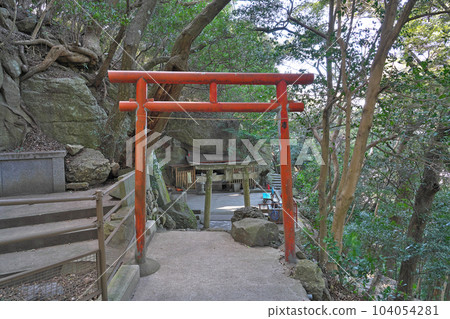 【八王子神社(洲本城跡)】兵庫縣洲本市麴谷 【八王子神社(洲本城跡)】兵庫縣洲本市麴谷 104054281