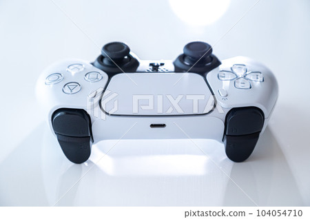 Game controller_white background Game controller_white background 104054710
