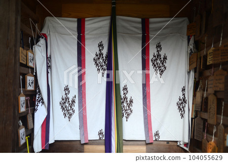 Guardian Tenjin in the precincts of Jogu Tenmangu Shrine Guardian Tenjin in the precincts of Jogu Tenmangu Shrine 104055629