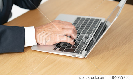 Business image Personal computer at hand 104055703