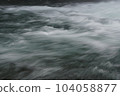 山間溪流 104058877