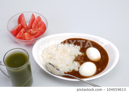 Green juice and egg curry rice (3) 104059613