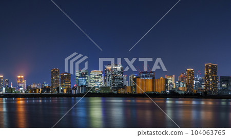 Night view of Umeda from the Yodogawa riverbed in Osaka Night view of Umeda from the Yodogawa riverbed in Osaka 104063765