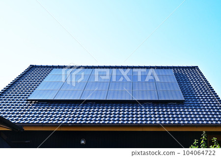 Solar panel and housing Housing and solar power generation Ecology image Image material 104064722