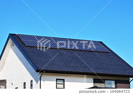 Solar panel and housing Housing and solar power generation Ecology image Image material 104064725