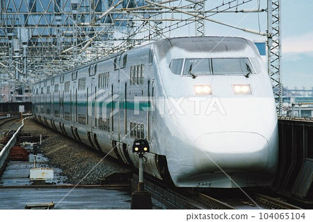 E1 Series Max Toki on the Joetsu Shinkansen bound for Tokyo 104065104