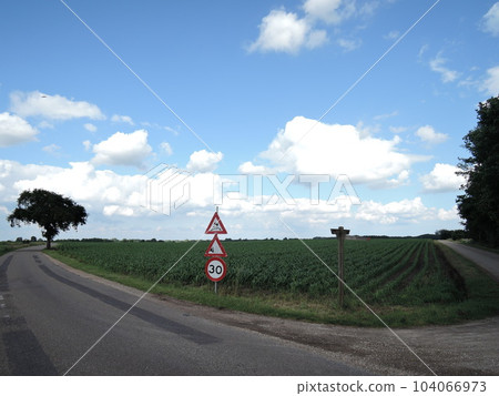 Apeldoorn is a municipality and city in the province of Gelderland in the centre of the Netherlands.  104066973