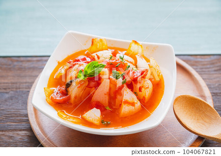 New onion lentil steamed with tomato sauce New onion lentil steamed with tomato sauce 104067821